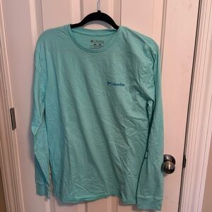 Columbia Long Sleeve Tee. Like new!